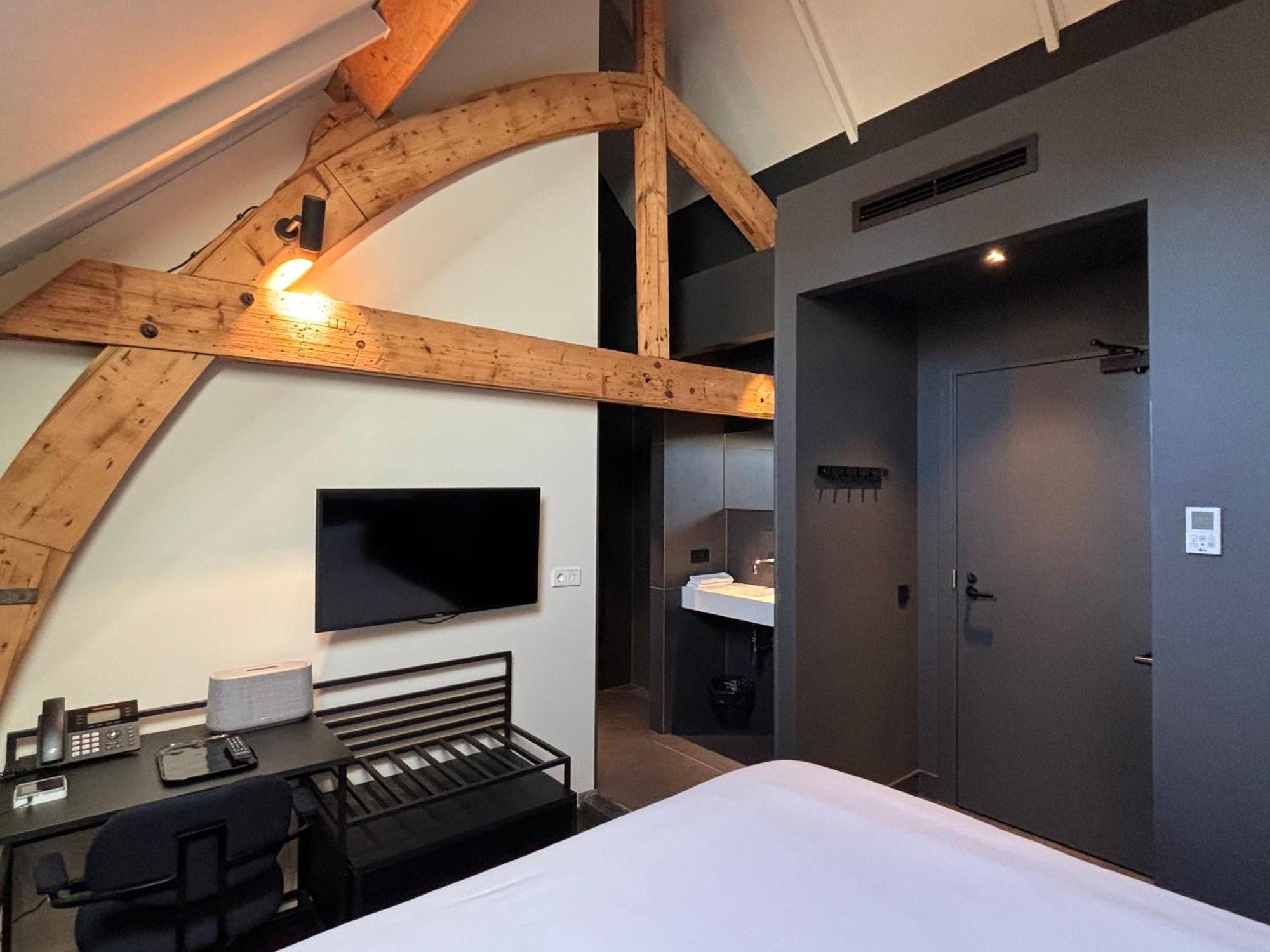 Kazerne Hotel - Member Of Design Hotels Eindhoven Quarto foto